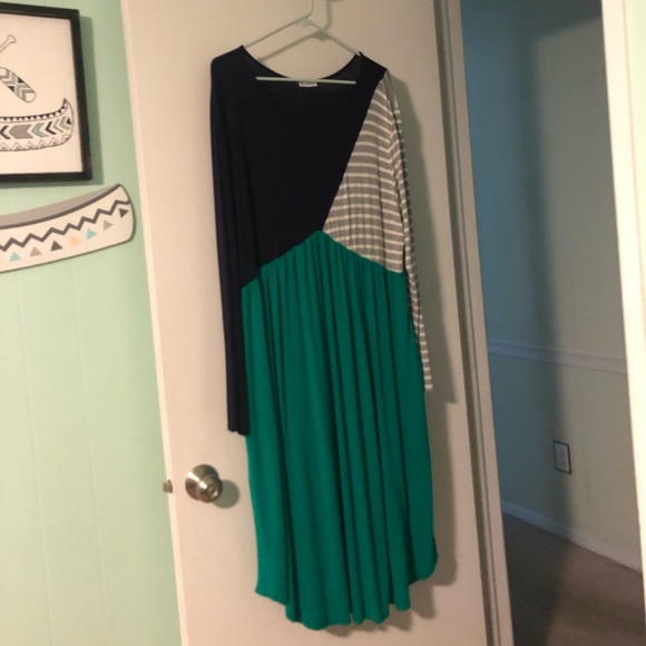 Women’s plus size 18W relaxed fit dress❣️. Very cute, worn once - Picture 1 of 3